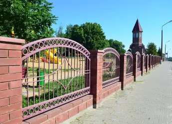 Fencesandenclosures